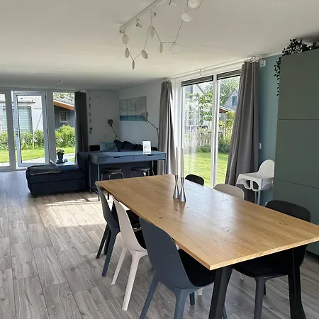 度假居 De Wielen 58 *