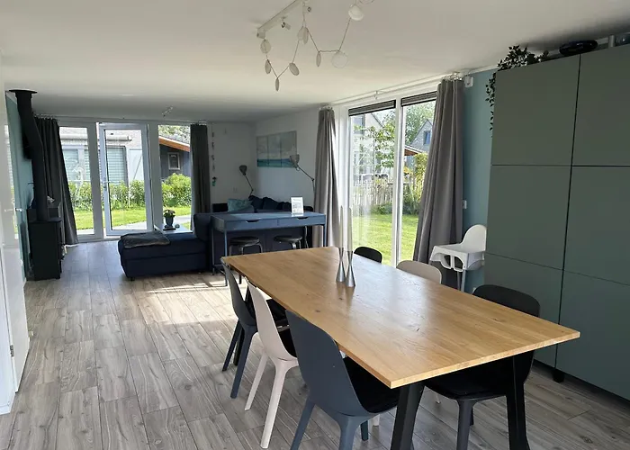 度假居 De Wielen 58 *